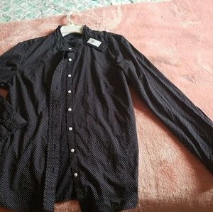 Button down long sleeve shirt